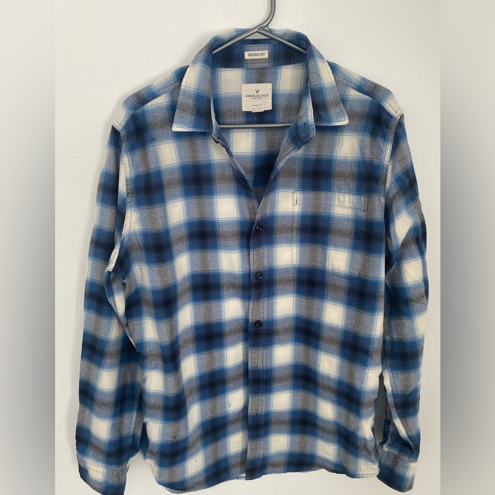 American Eagle Button Up Collar